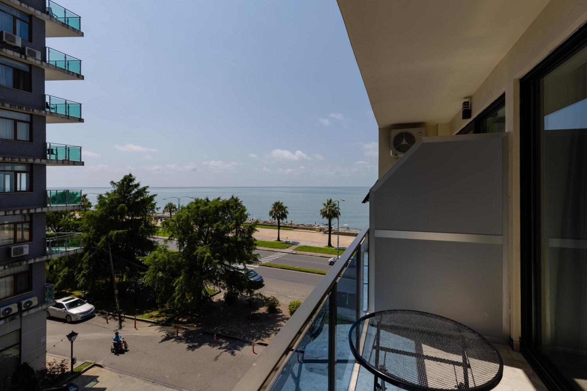 Aqua Batumi Hotel & Apartments 外观 照片